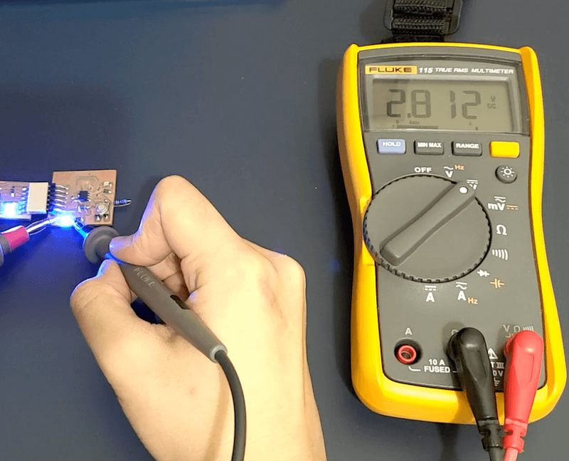 PCB_measure_pwr_LED_V.png